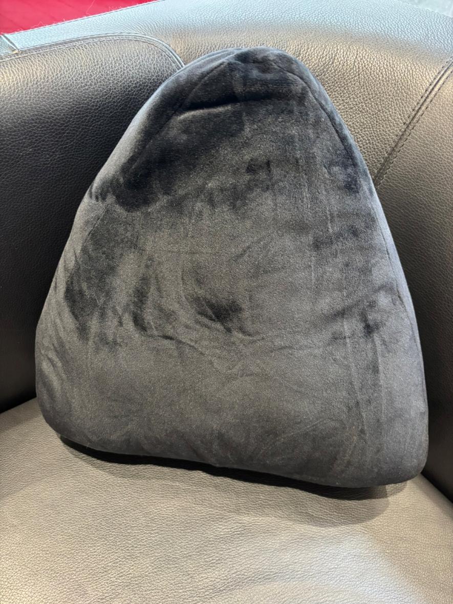 クアドリフォリオクッション