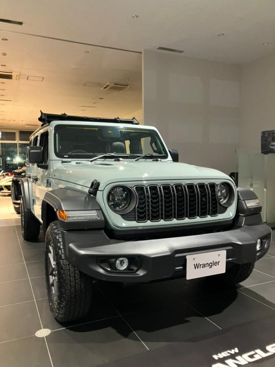 Wrangler（JL） Limited Edition with Sunrider Flip Top for Hardtop