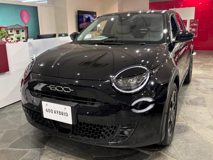 600 Hybrid NERO CINEMA