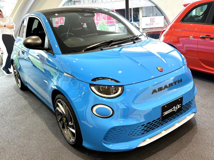 ABARTH 500e Scorpionissima Hatchback