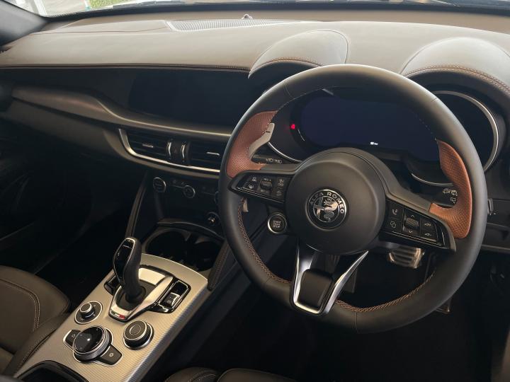 STELVIO 2.0 TURBO Q4 INTENSA