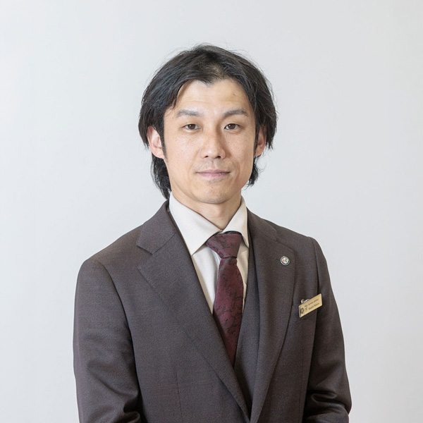 サービスアドバイザー 登　秀一