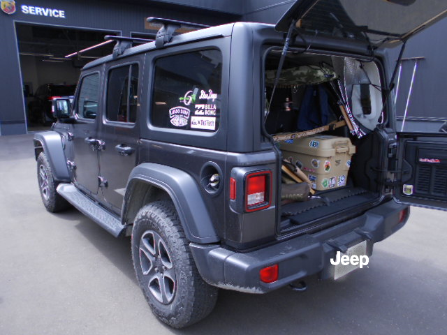 Jlラングラーのラゲッジスペースのアレンジをご紹介致します ジープ青森スタッフブログ Jeep Official Dealer Site