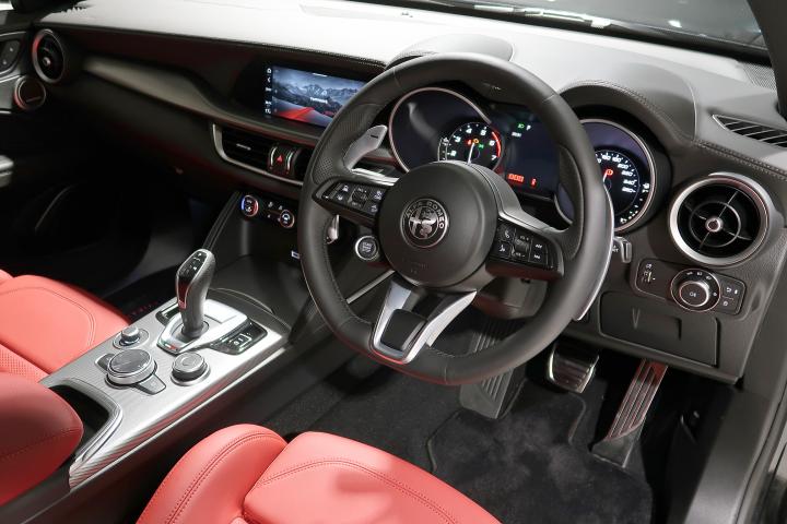 STELVIO 2.0 TURBO Q4 VELOCE