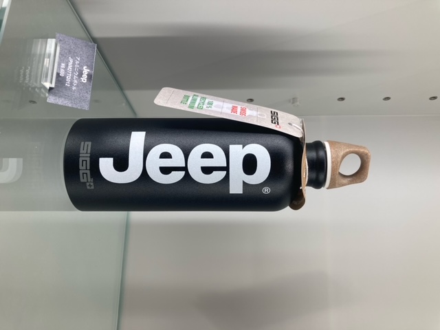 Jeep®×SIGG 100％リサイクルアルミニウムボトル