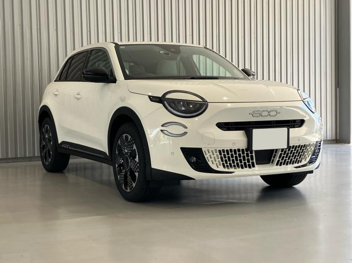 600 Hybrid La Prima（限定車）