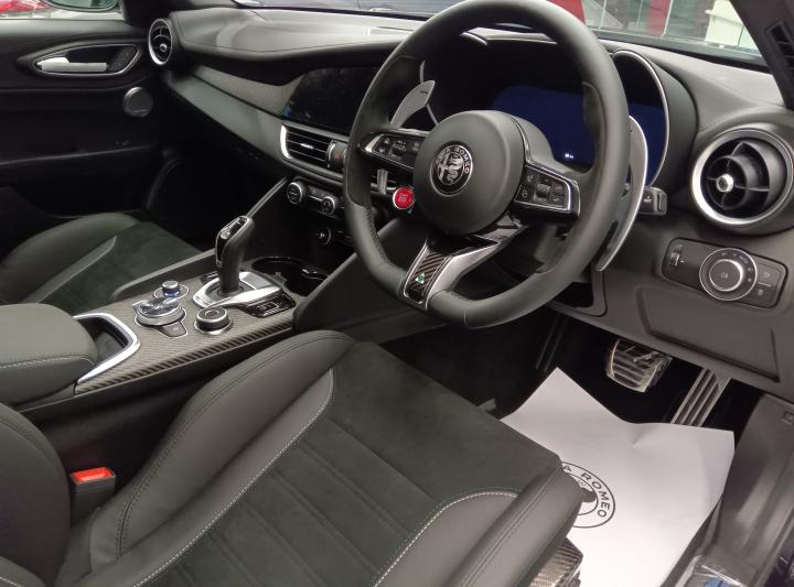 GIULIA 2.9 V6 BI-TURBO QUADRIFOGLIO