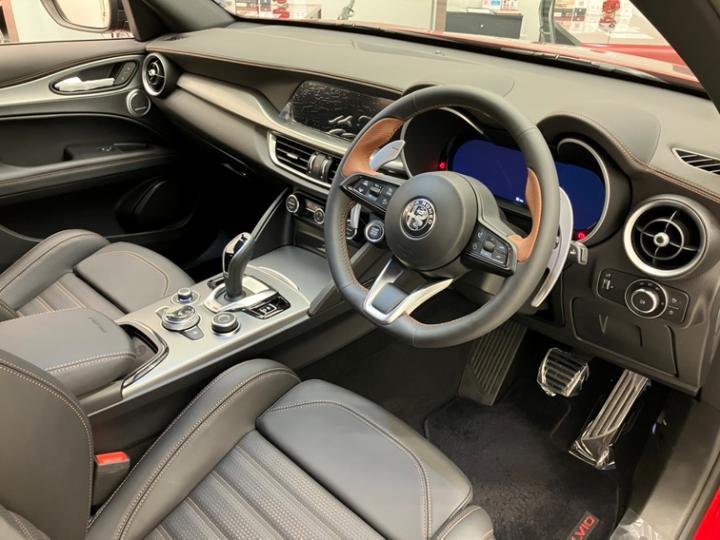 STELVIO 2.0 TURBO Q4 INTENSA