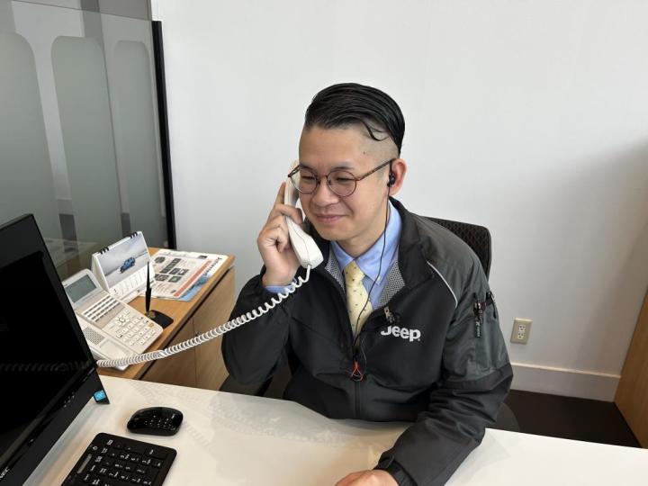 サービスアドバイザー 丸谷　賢史