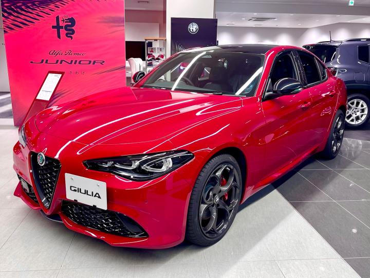 GIULIA TRIBUTO ITALIANO