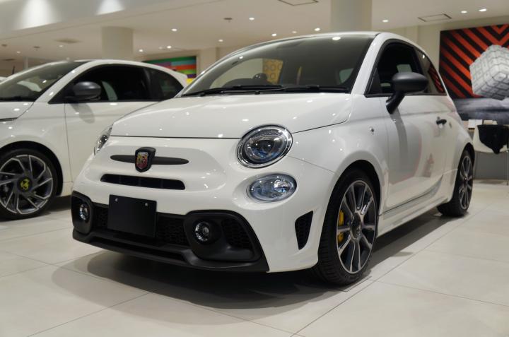 ABARTH 695 Turismo MTA RHD