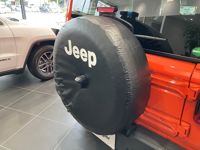 現行ラングラー用 ハードスペアタイヤカバー発売｜ジープ名古屋天白