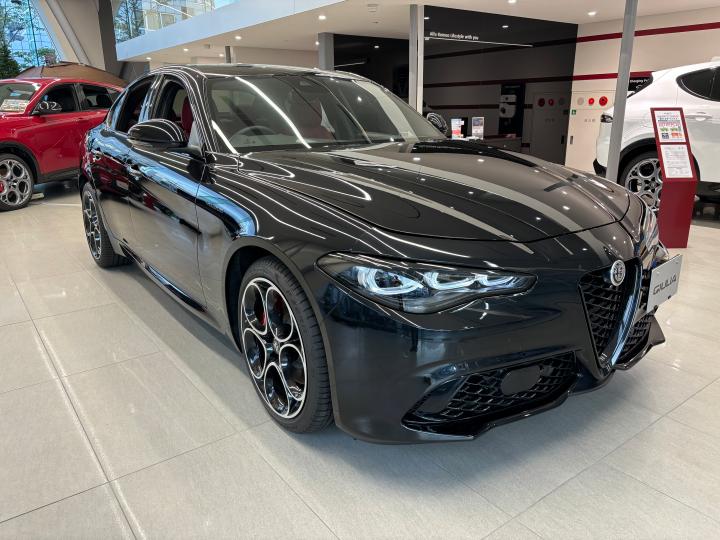 GIULIA 2.0 TURBO VELOCE MONOCHROME EDITION