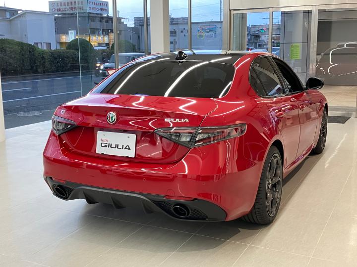 GIULIA TRIBUTO ITALIANO