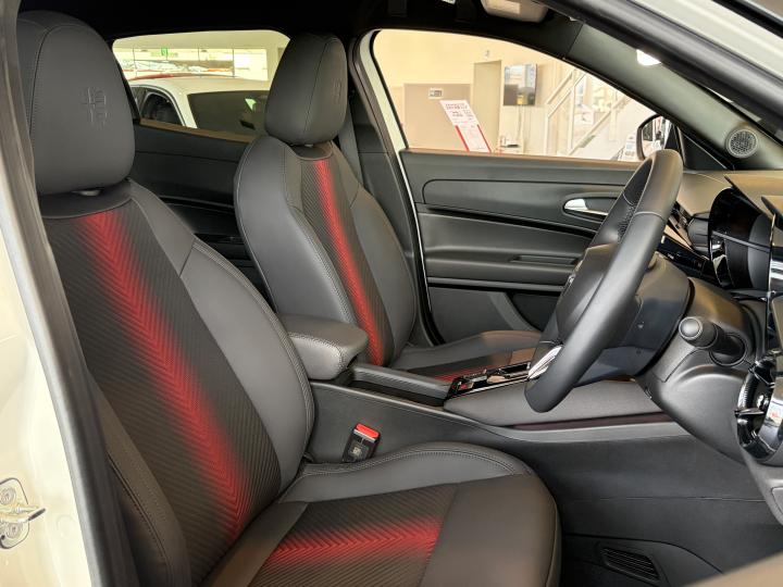 JUNIOR Ibrida Edizione Bianco