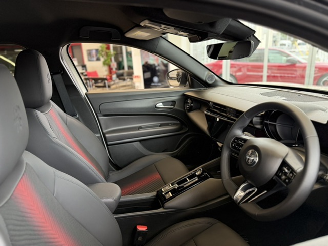 JUNIOR Ibrida Edizione Bianco