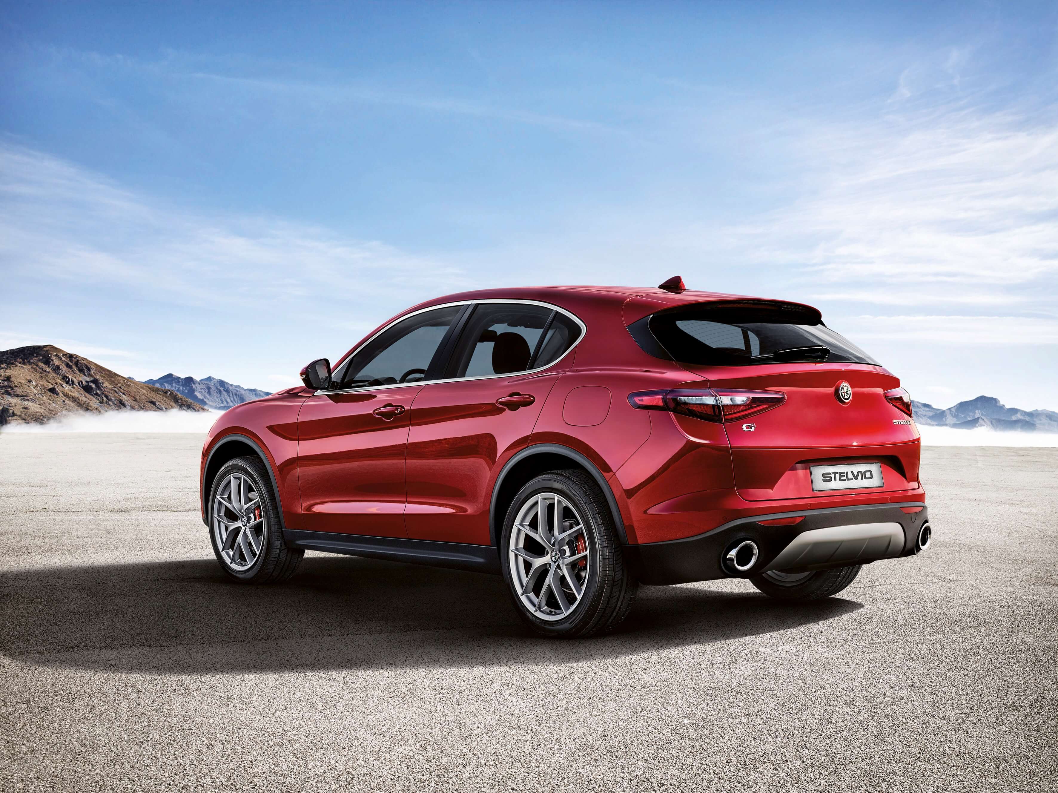 Stelvio 内外装編 アルファ ロメオ大阪東スタッフブログ Alfa Romeo Official Dealer Site
