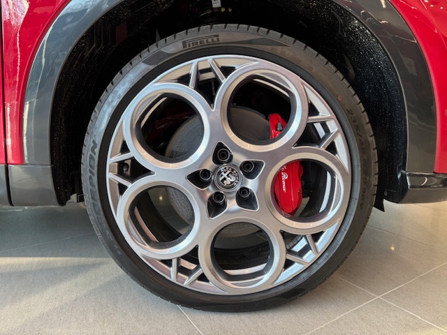 TONALE PLUG-IN HYBRID Q4 VELOCE
