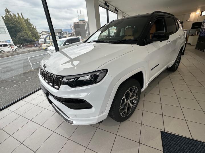 Commander Track Edition