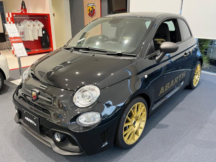 ABARTH 695 75° ANNIVERSARIO