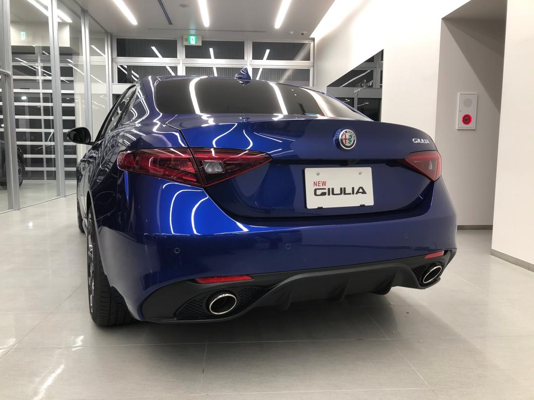 新色入りました｜アルファ ロメオ大阪東スタッフブログ｜Alfa Romeo
