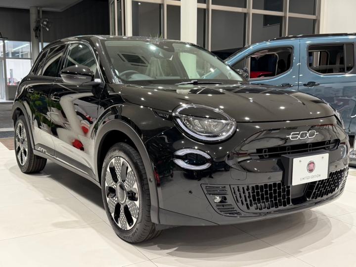 600 Hybrid NERO CINEMA