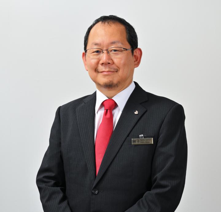 サービスマネージャー 岡野　史