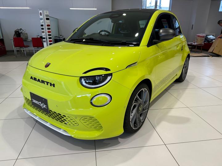 ABARTH 500e Scorpionissima Hatchback