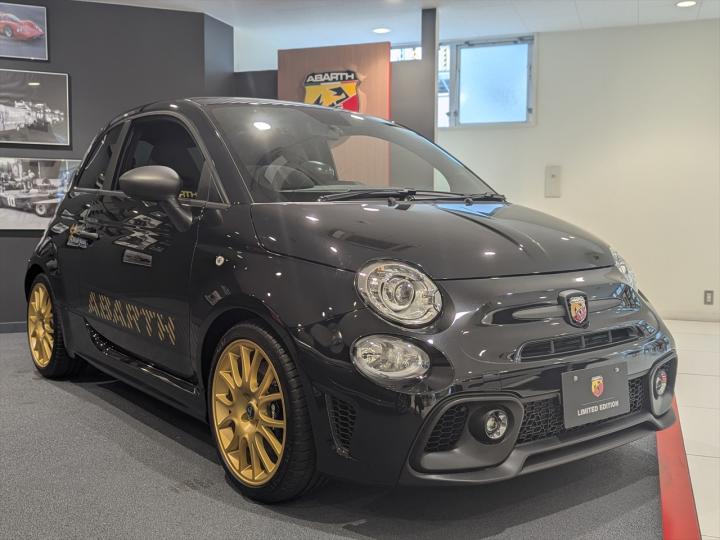 ABARTH 695 75° ANNIVERSARIO