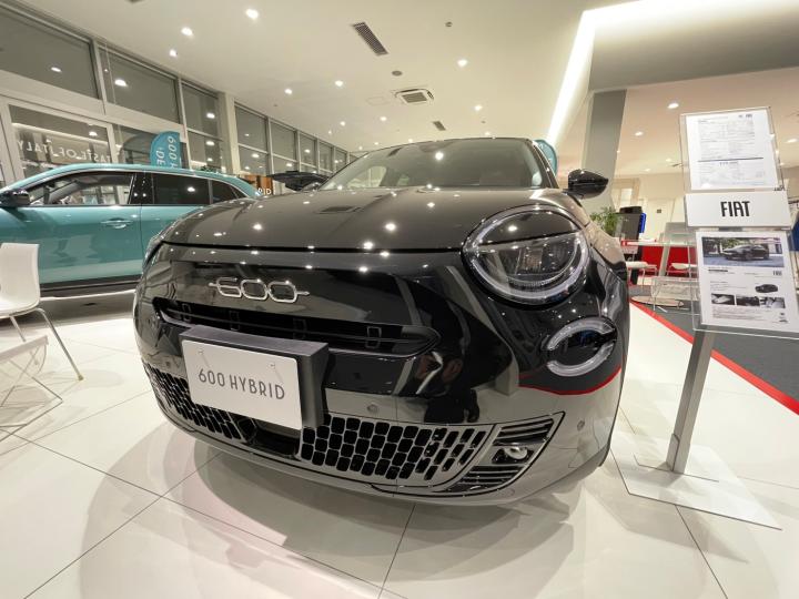 600 Hybrid NERO CINEMA