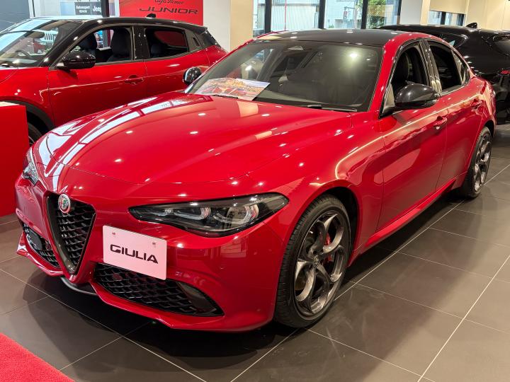 GIULIA TRIBUTO ITALIANO