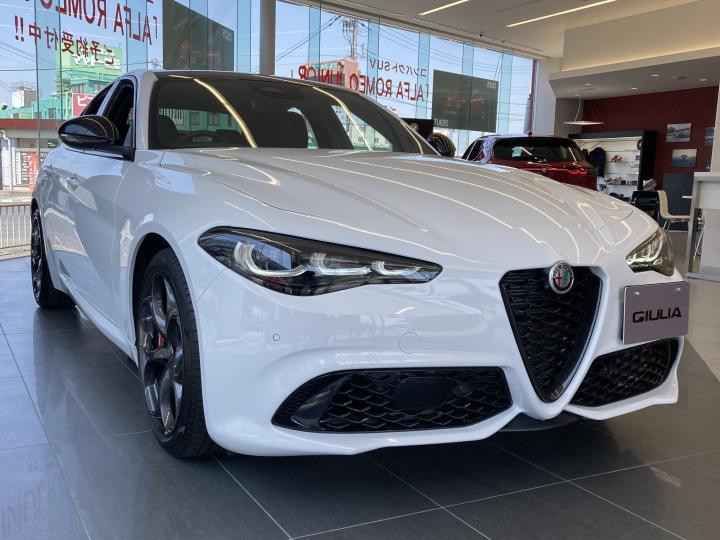 GIULIA TRIBUTO ITALIANO