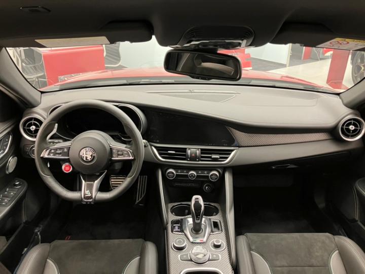GIULIA 2.9 V6 BI-TURBO QUADRIFOGLIO