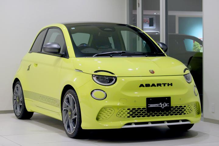 ABARTH 500e Scorpionissima Hatchback