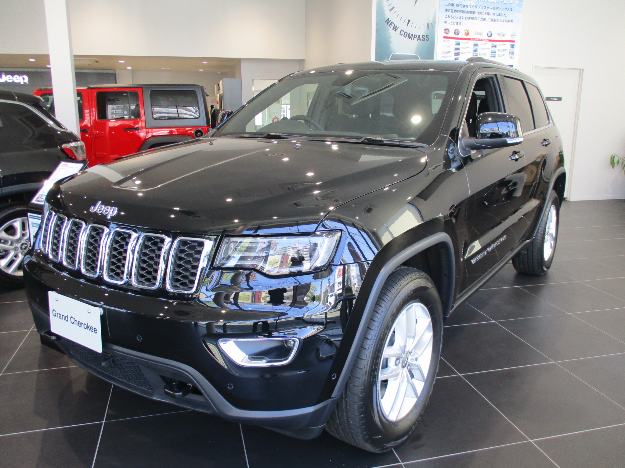 車両入替えました 白 黒 ジープ福岡西スタッフブログ Jeep Official Dealer Site