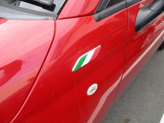 イタリアンフラッグフェンダーバッジ｜フィアット／アバルト岡山