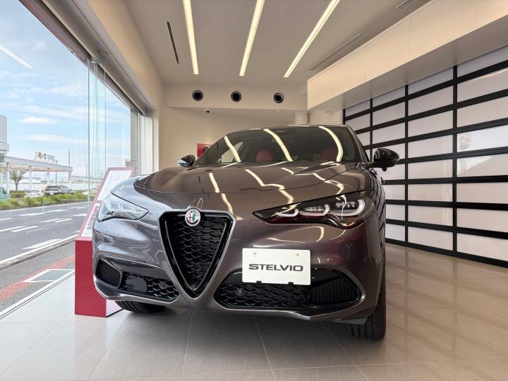 STELVIO 2.2 TURBO DIESEL Q4 VELOCE