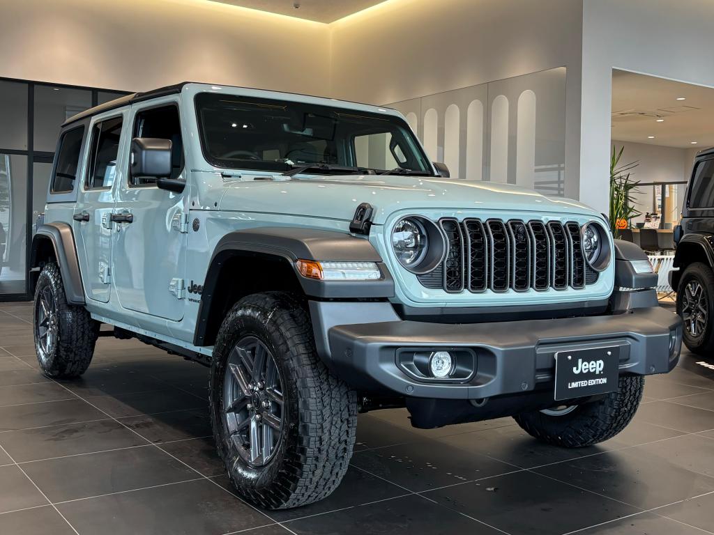 【人気急上昇のあのJEEP】JEEP Melanated Edition フーディ 人気急上昇のあのJEEP】JEEP Melanated Edition フーディ