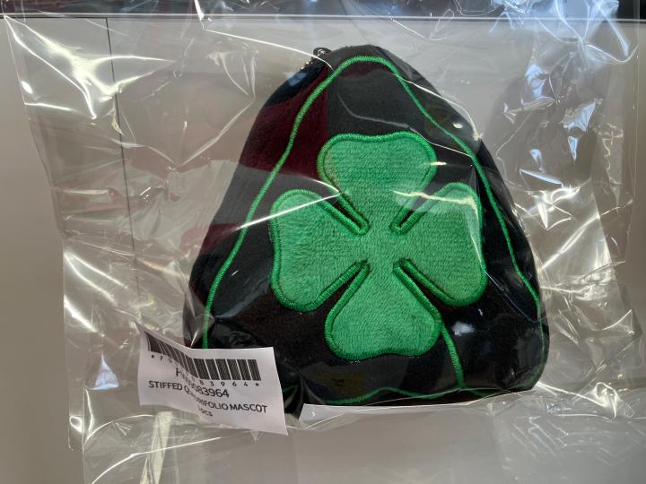 クアドリフォリオ　キーホルダー