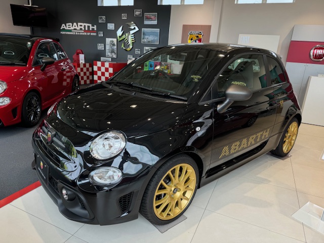 ABARTH 695 75° ANNIVERSARIO