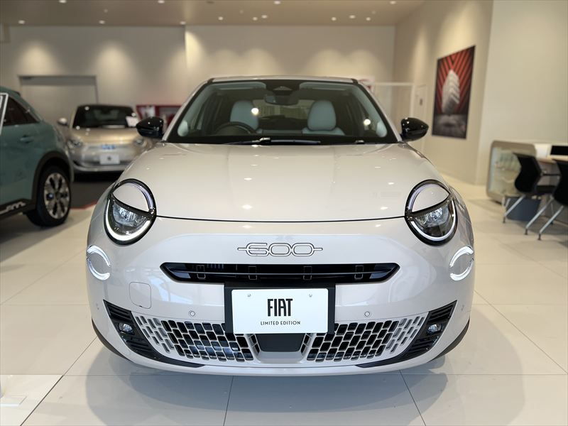 FIAT 600 Hybrid Caffelatte 残り僅かのご案内です！｜フィアット