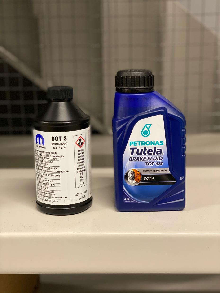 ブレーキフルードについて！｜ジープ新百合ヶ丘スタッフブログ｜Jeep Official Dealer Site