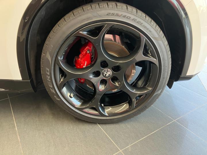 STELVIO 2.2 TURBO DIESEL Q4 VELOCE