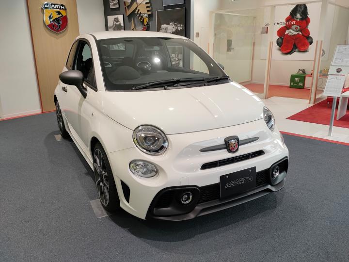 ABARTH 695 Turismo MTA RHD