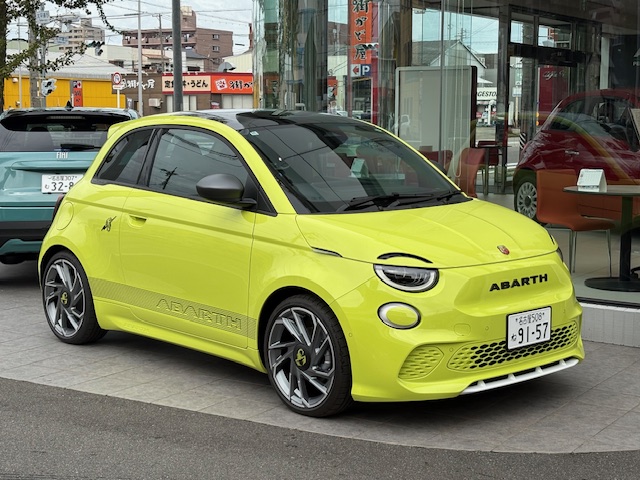 ABARTH 500e Scorpionissima Hatchback