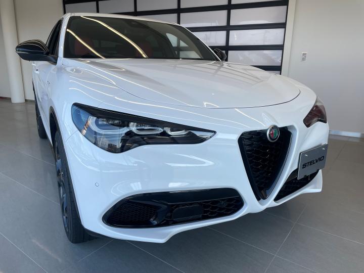 STELVIO 2.0 TURBO Q4 VELOCE