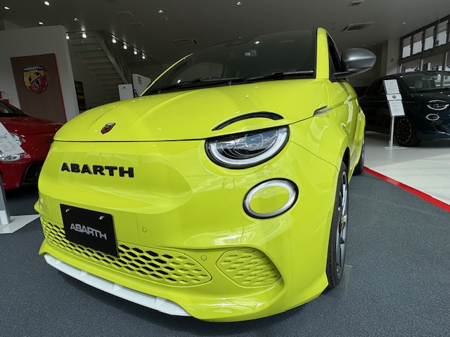 ABARTH 500e Scorpionissima Hatchback