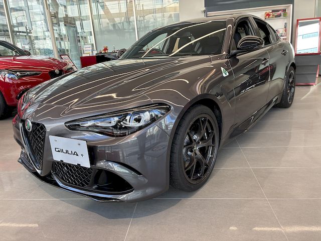 GIULIA QUADRIFOGLIO ESTREMA