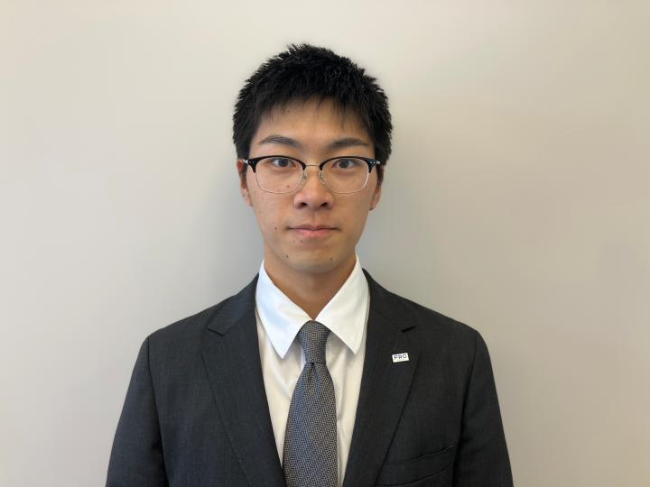 セールススタッフ 　A.H.