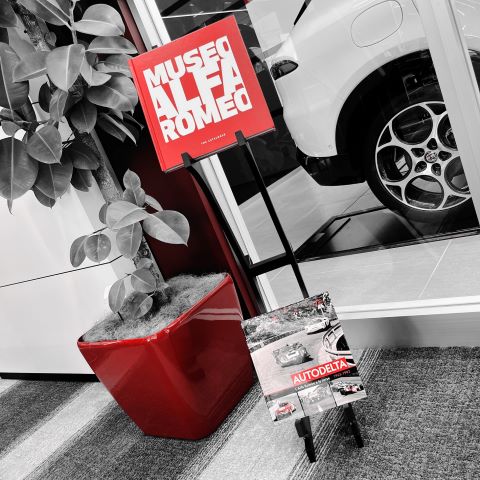 アルファ ロメオ 歴史博物館BOOK｜アルファ ロメオ葛飾スタッフブログ
